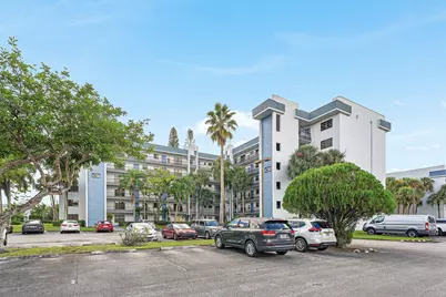 4700 Lucerne Lakes Blvd W #306, Lake Worth, FL 33467 - Photo 1