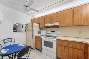 4700 Lucerne Lakes Blvd W, Lake Worth, FL 33467 - Photo 5