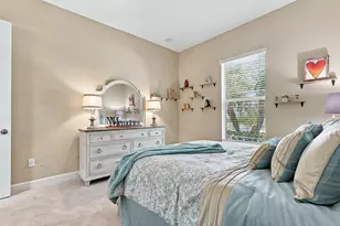 16159 Melogold Dr, The Acreage, FL 33470 - Photo 9