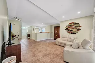 226 SW 206th Ave, Pembroke Pines, FL 33029 - Photo 15