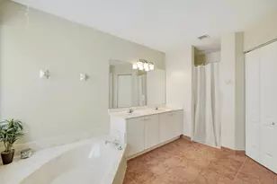 226 SW 206th Ave, Pembroke Pines, FL 33029 - Photo 39