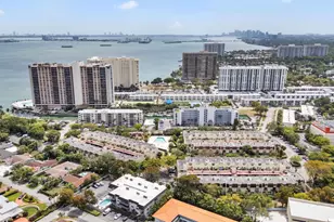 1655 NE 115th St, Miami, FL 33181 - Photo 19