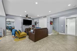 2201 N Surf Rd, Hollywood, FL 33019 - Photo 17