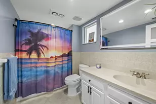 2203 N Surf Rd, Hollywood, FL 33019 - Photo 25