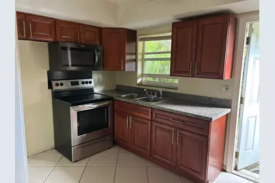 4331 NW 20th Avenue NW #B, Oakland Park, FL 33309 - Photo 1