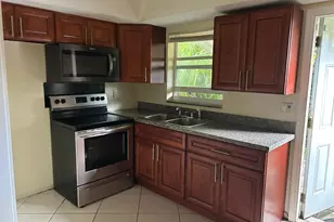 4331 NW 20th Ave NW, Oakland Park, FL 33309 - Photo 1