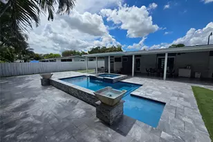 2340 NE 8th Ave, Pompano Beach, FL 33064 - Photo 3