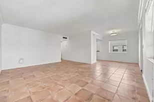 186 Burgundy D, Delray Beach, FL 33484 - Photo 11