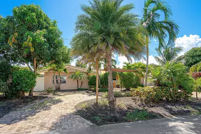 1616 SE 4th Street, Deerfield Beach, FL 33441 - Photo 1