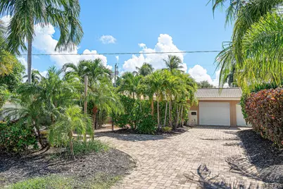 1616 SE 4th Street, Deerfield Beach, FL 33441 - Photo 3
