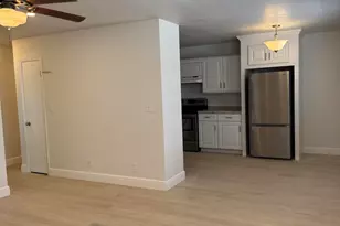 810 Lake Shore Dr, Lake Park, FL 33403 - Photo 3