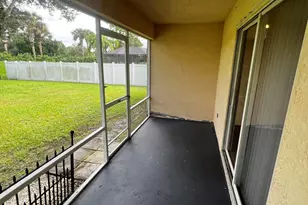 517 SW Fairway Ave, Port Saint Lucie, FL 34983 - Photo 23