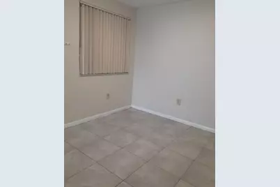 2803 N Oakland Forest Drive #106, Oakland Park, FL 33309 - Photo 5