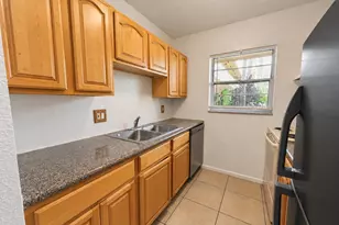 240 Croton Ave, Lantana, FL 33462 - Photo 11
