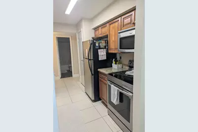 915 Riverside Drive #511, Coral Springs, FL 33071 - Photo 3