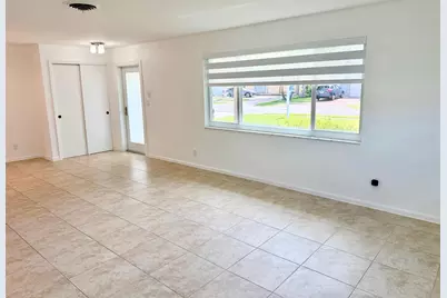 617 SE 8th Avenue, Deerfield Beach, FL 33441 - Photo 5