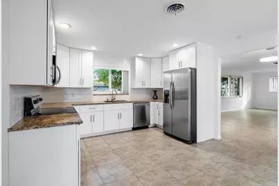 617 SE 8th Avenue, Deerfield Beach, FL 33441 - Photo 9