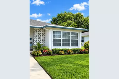 1215 S Drive Way #D, Delray Beach, FL 33445 - Photo 1