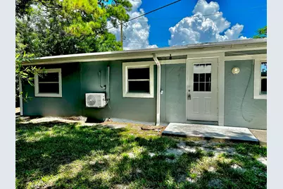 1279 NE 40th Place, Oakland Park, FL 33334 - Photo 3