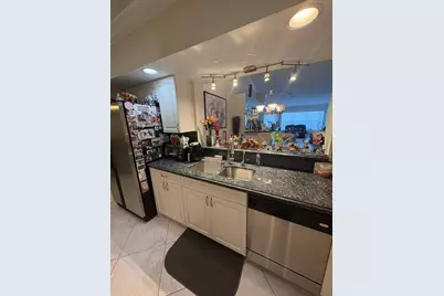 10941 Ladera Lane #B, Boca Raton, FL 33498 - Photo 9