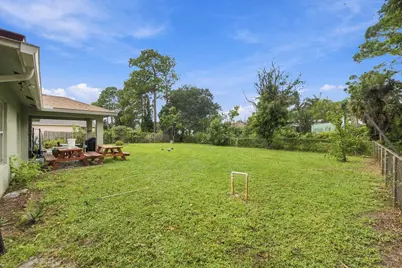 325 SE Thornhill Drive, Port Saint Lucie, FL 34983 - Photo 35