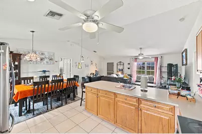 325 SE Thornhill Drive, Port Saint Lucie, FL 34983 - Photo 13