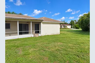 411 SE Sunnydale Lane, Port Saint Lucie, FL 34983 - Photo 3