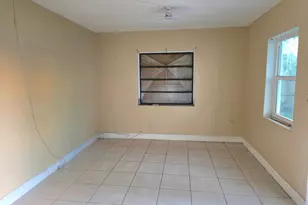 1711 Lauderdale Manor Dr, Fort Lauderdale, FL 33311 - Photo 3