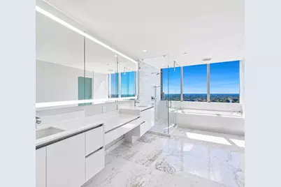 851 NE 1st Avenue #4401, Miami, FL 33132 - Photo 5