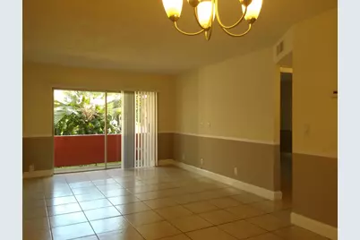 201 Bonnie Boulevard #105, Palm Springs, FL 33461 - Photo 3