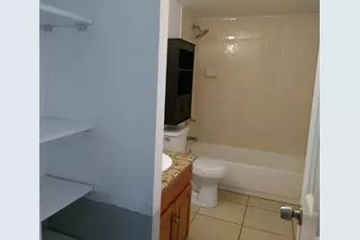 201 Bonnie Boulevard #105, Palm Springs, FL 33461 - Photo 7