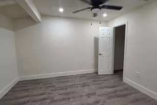 2421 N 40th Ave, Hollywood, FL 33021 - Photo 15