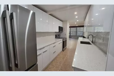 2421 N 40th Avenue #102, Hollywood, FL 33021 - Photo 7