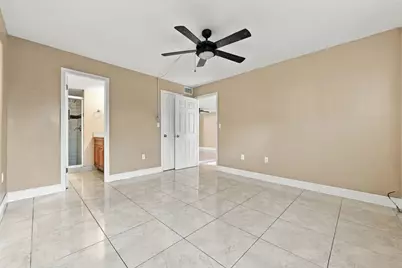 8285 Sunrise Lakes Boulevard #102, Sunrise, FL 33322 - Photo 15