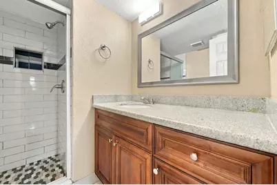 8285 Sunrise Lakes Boulevard #102, Sunrise, FL 33322 - Photo 17