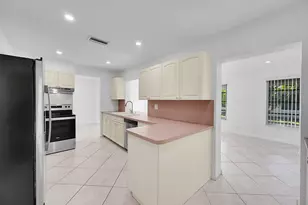 7240 NW 8th Ct, Margate, FL 33063 - Photo 7