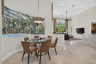 2476 Poinciana Ln, Weston, FL 33327 - Photo 25