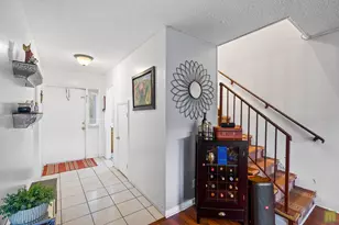 22 N Valencia Dr, Davie, FL 33324 - Photo 19