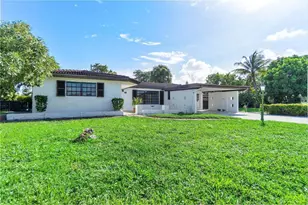 498 NE 28th Rd, Boca Raton, FL 33431 - Photo 3