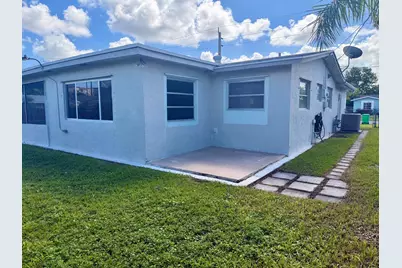 8361 NW 27th Place, Sunrise, FL 33322 - Photo 35