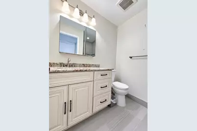323 Flanders G Drive, Delray Beach, FL 33484 - Photo 19