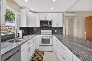 264 Saxony F, Delray Beach, FL 33446 - Photo 21