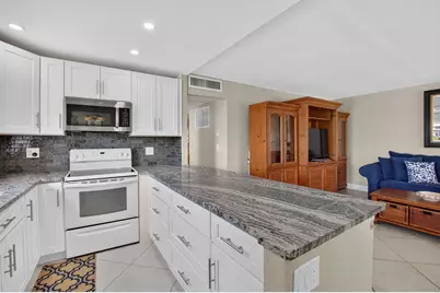 264 Saxony F #264, Delray Beach, FL 33446 - Photo 25