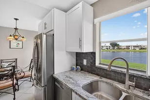 264 Saxony F, Delray Beach, FL 33446 - Photo 23
