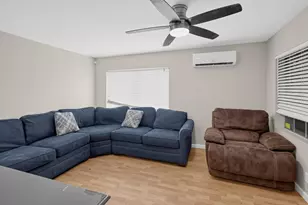1403 Tahoe Ct, Lake Worth, FL 33461 - Photo 5
