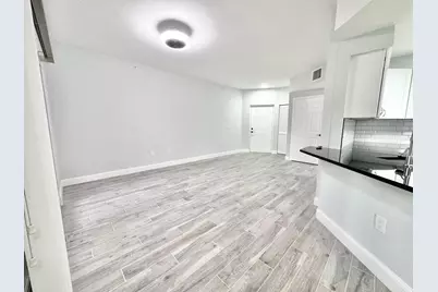 2730 Anzio Court #105, Palm Beach Gardens, FL 33410 - Photo 5