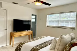 1421 NE 41st St, Oakland Park, FL 33334 - Photo 3