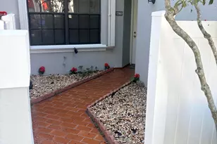 12060 NW 11th St, Pembroke Pines, FL 33026 - Photo 23
