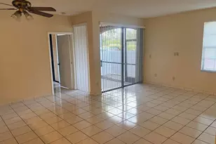 12060 NW 11th St, Pembroke Pines, FL 33026 - Photo 25