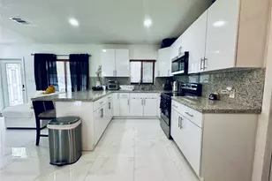 3041 NW 185th Ter, Miami Gardens, FL 33056 - Photo 9
